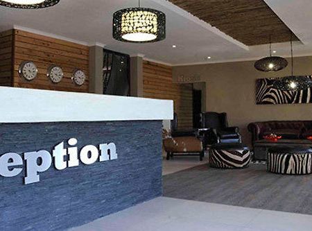 Sun Karros Daan Viljoen Hotell Windhoek Exteriör bild