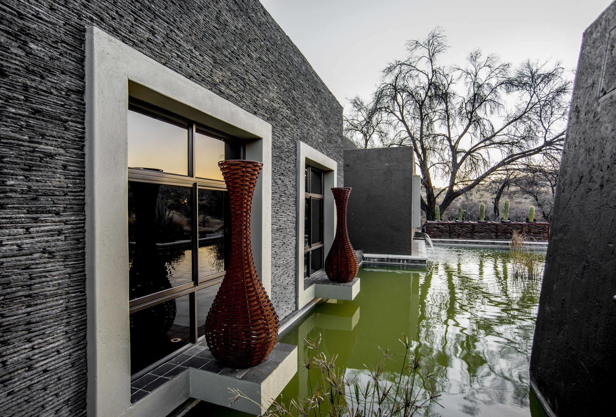 Sun Karros Daan Viljoen Hotell Windhoek Exteriör bild